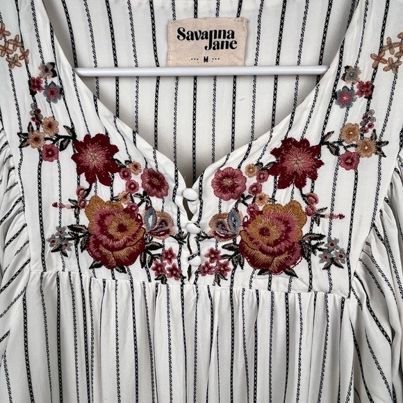 Savanna Jane Embroidered Floral Tunic Sz Medium Peasant Boho Beachy Vacation - Picture 3 of 16